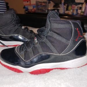 Air Jordan 11 Retro "Bred" 2019, Red and Black, Size 6.5 without original box
